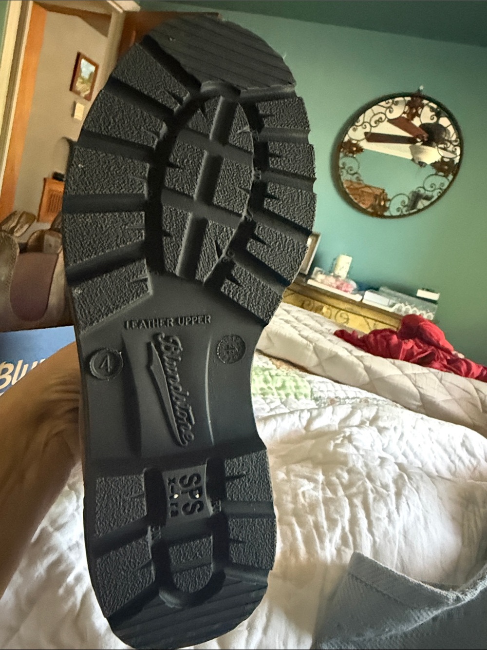 Brand new Blundstone ankle boots . Size 7. - Picture 4 of 7